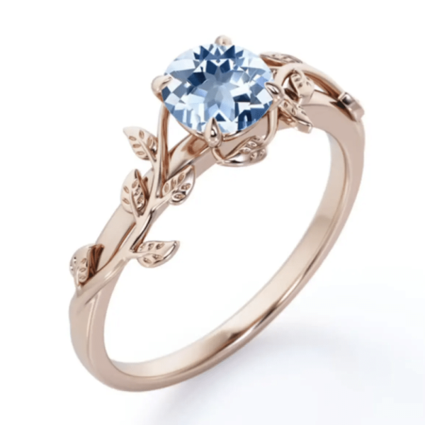 Pierścionek z akwamarynem